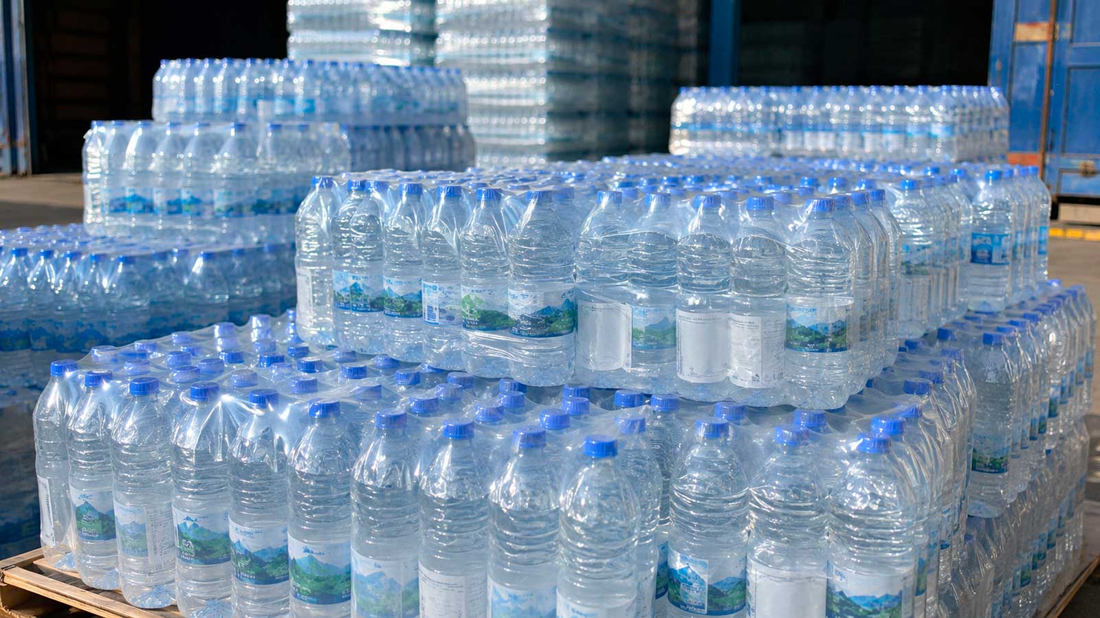 Nabeul : Distribution de 165.000 bouteilles d’eau minérale en 24 heures