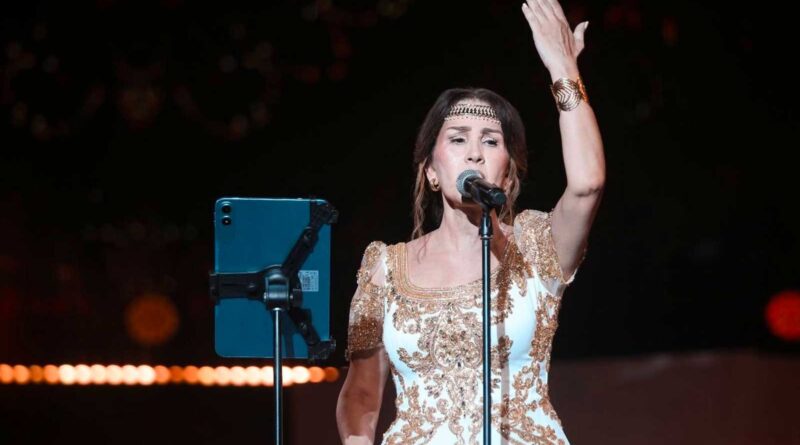 Nabiha Karaouli : Une voix intemporelle à la Fête de la femme à Carthage