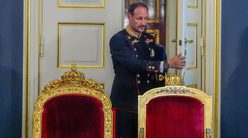 Norvège : Qui est le populaire Haakon, nouveau leader d'une monarchie fragilisée ?