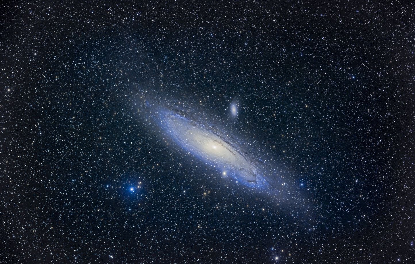 Nuits des étoiles : observer la Galaxie d’Andromède et l’amas d’Hercule.