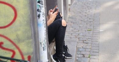 Pays-Bas : Un homme porté disparu surprend sa famille en contactant.