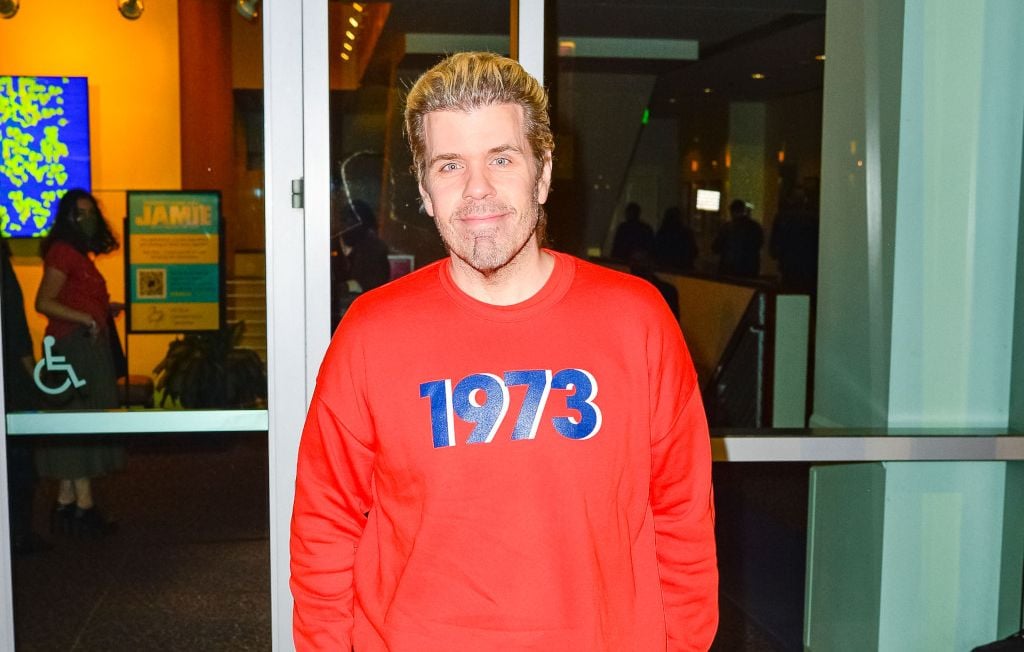 Perez Hilton doit subir une opération pour ses blessures auto-infligées en live TikTok.