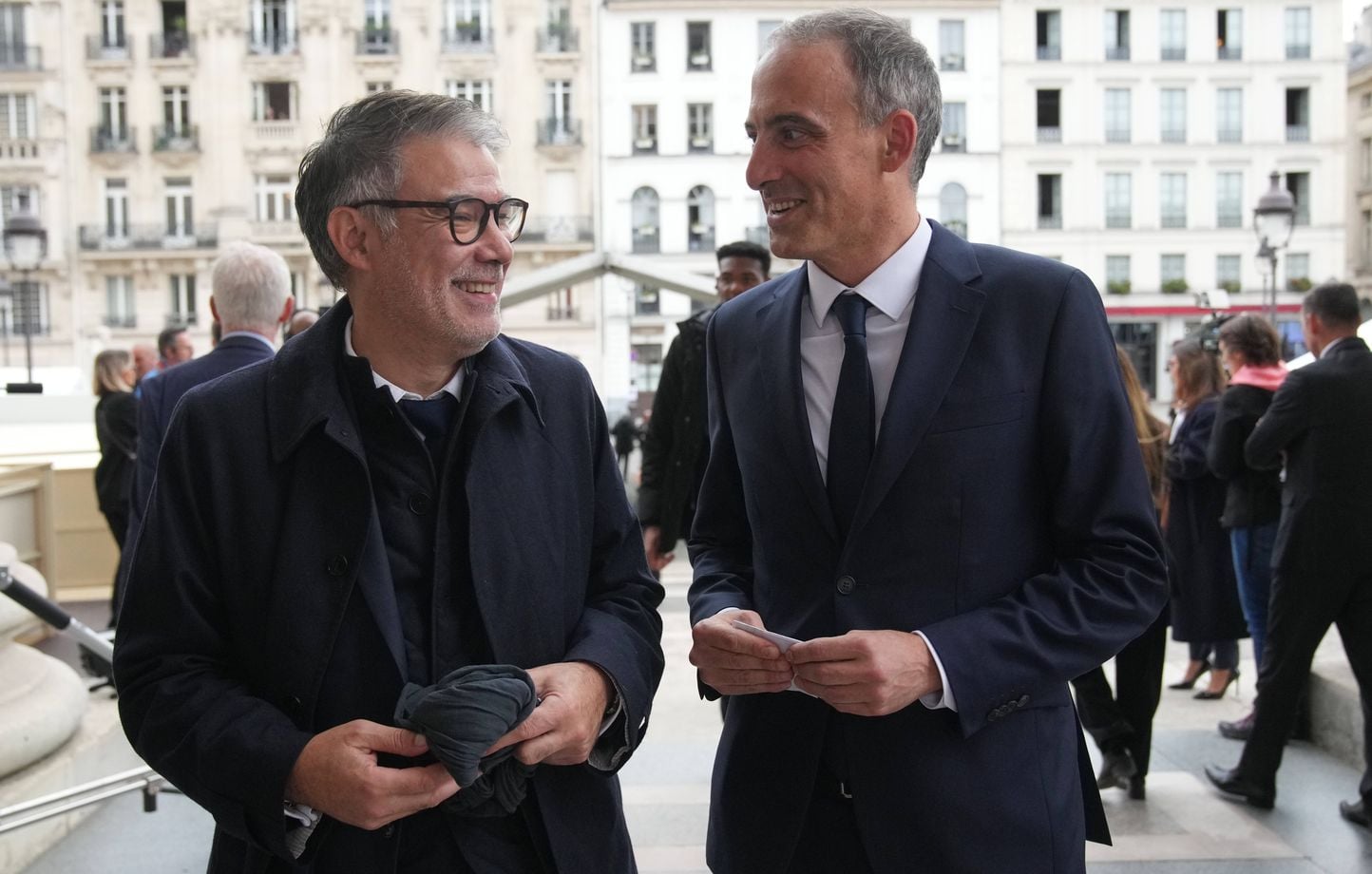 Présidentielle 2027 : Accord PS-Glucksmann sur la primaire confirmé