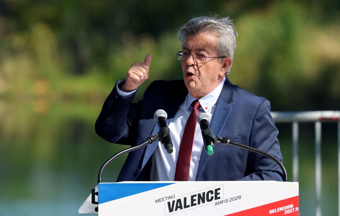 Présidentielle 2027 : Sondage annonce un duel Mélenchon-Le Pen au second tour