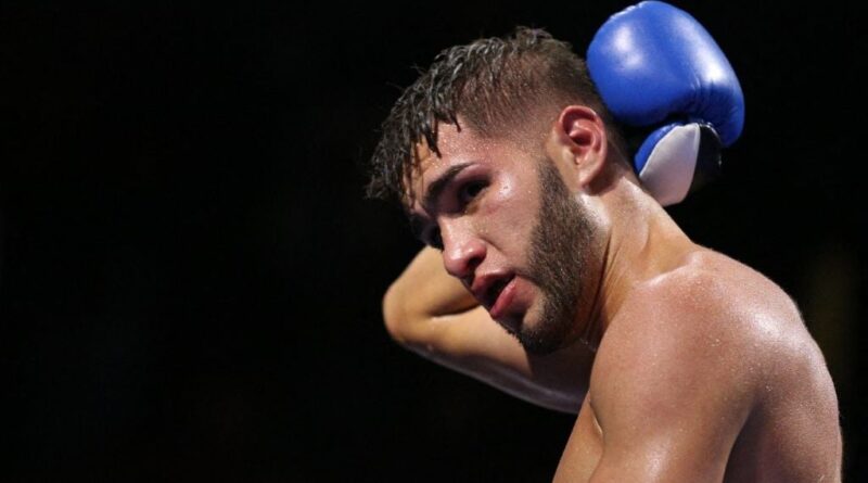 Prichard Colon, ancien espoir portoricain de la boxe, décède à 33 ans après un combat fatal en 2015.