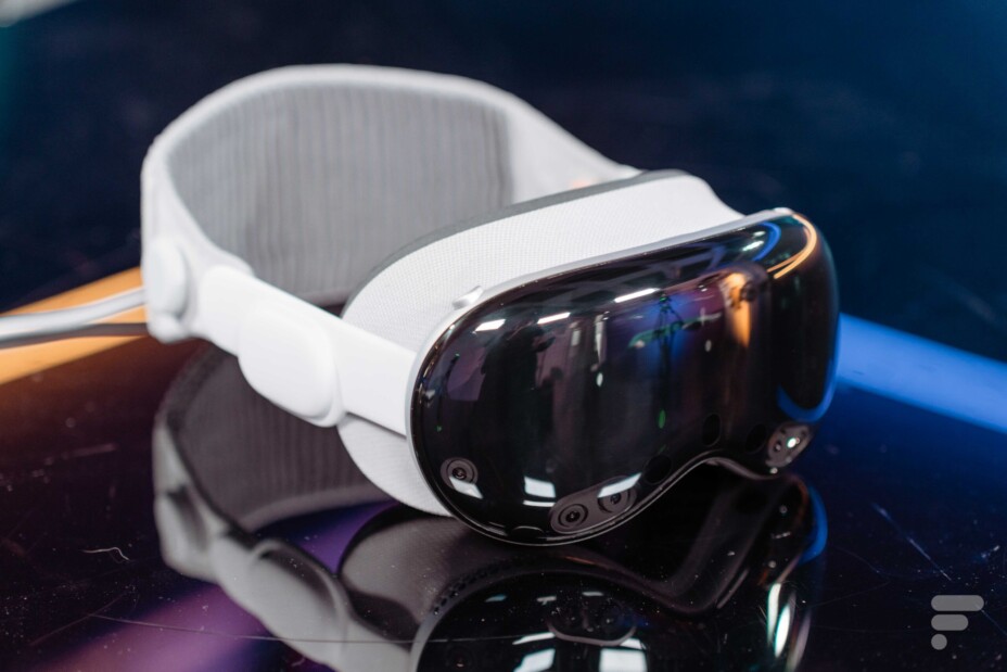 Réalité virtuelle : licenciements chez Apple et changement de stratégie