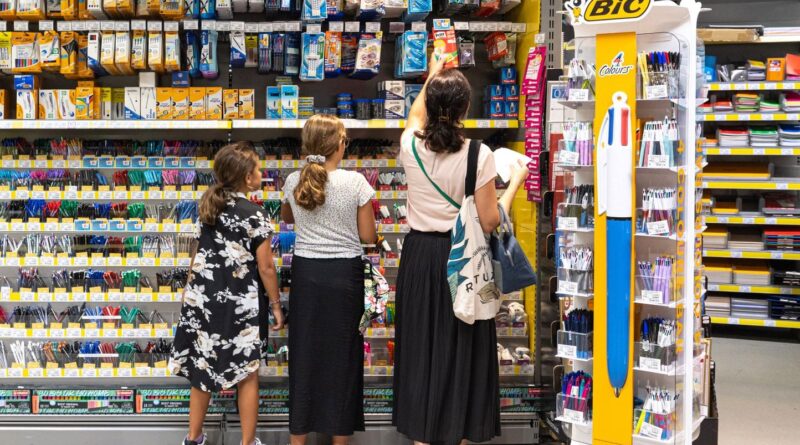 Rentrée 2026 : Le prix des fournitures scolaires baisse temporairement