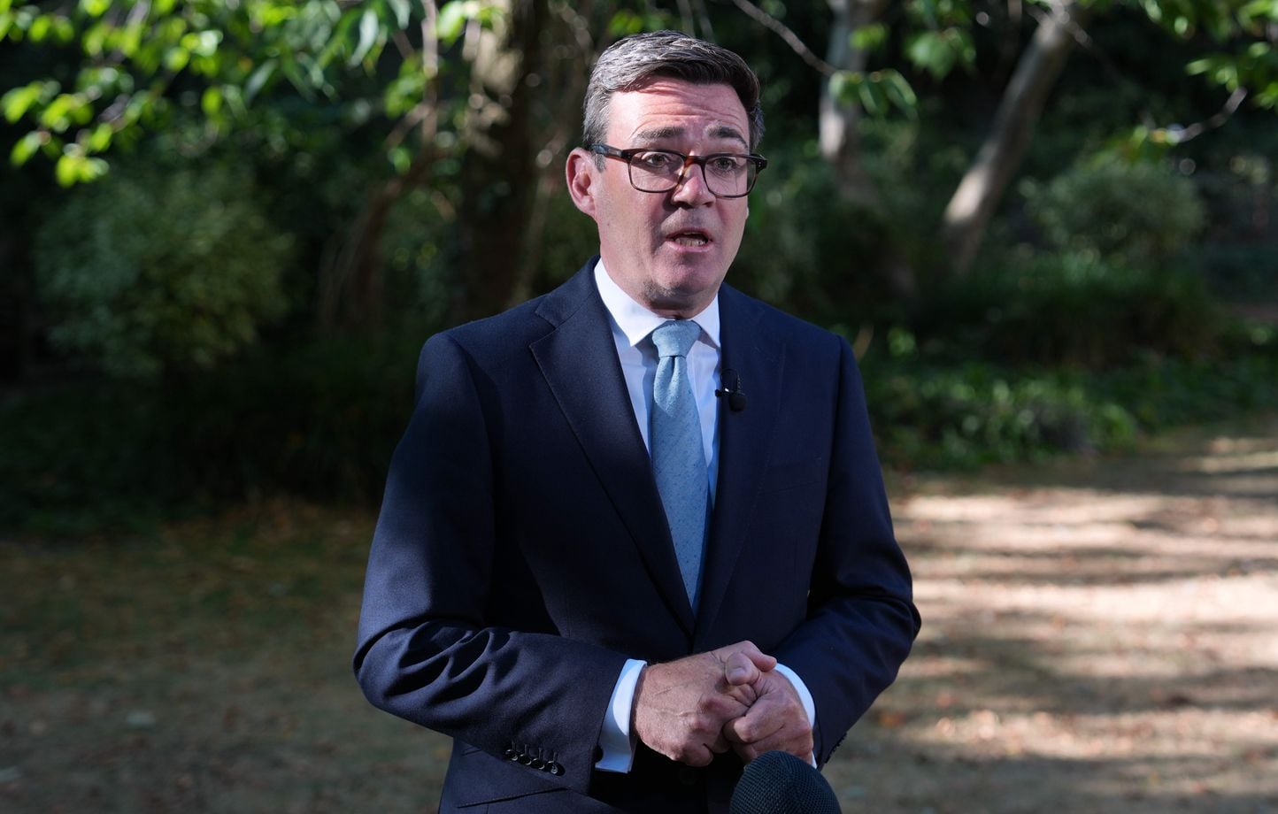 Royaume-Uni : Andy Burnham piégé en croyant parler à la cheffe de cabinet de Trump