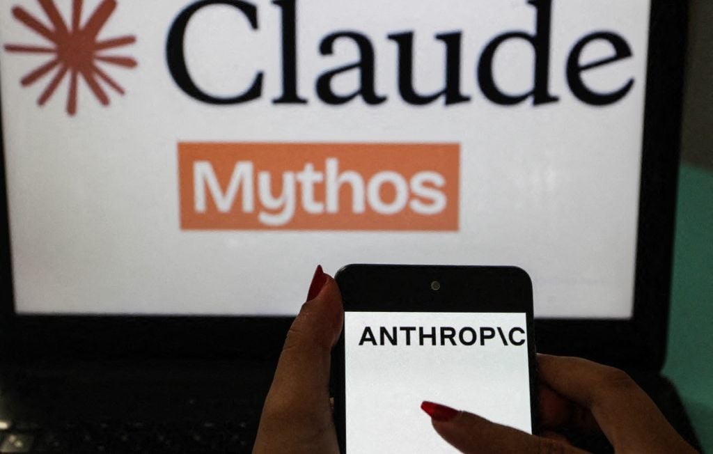 Royaume-Uni : L’IA Mythos 5 d’Anthropic fabrique de fausses identités pour piéger des développeurs