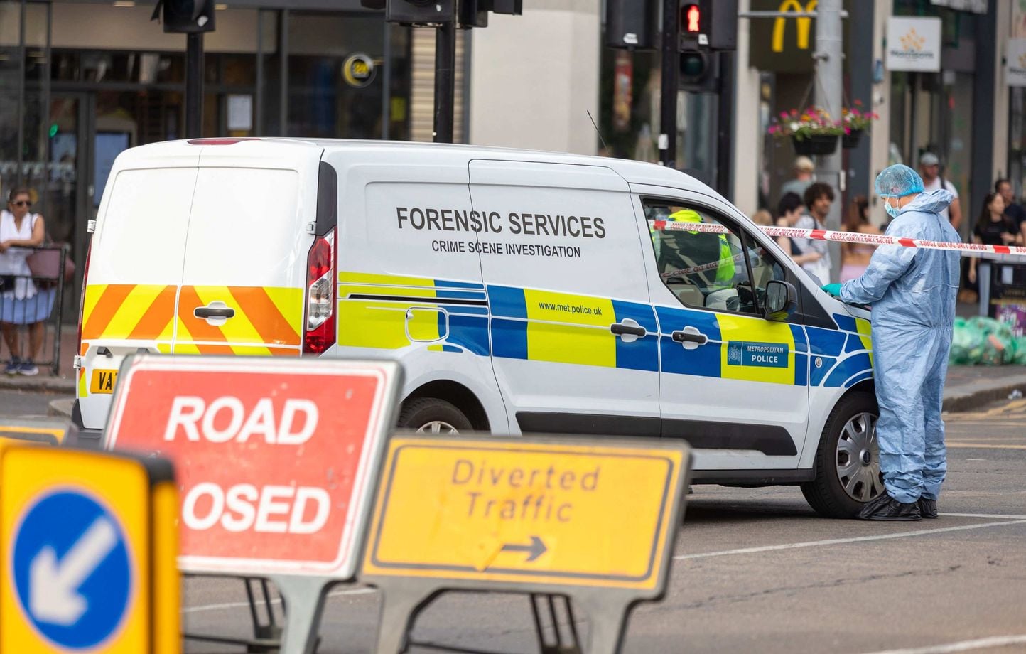 Royaume-Uni : Quatre hommes poignardés à Londres, une femme arrêtée