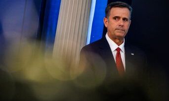 Russie : Pourquoi le patron de la CIA s'est-il rendu en secret à Moscou ?