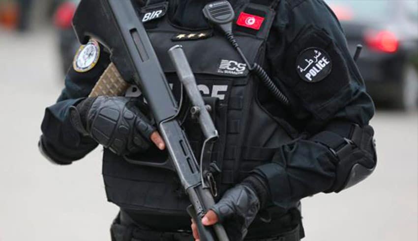 Saisie d'armes et de devises chez un ex-gouverneur poursuivi pour corruption