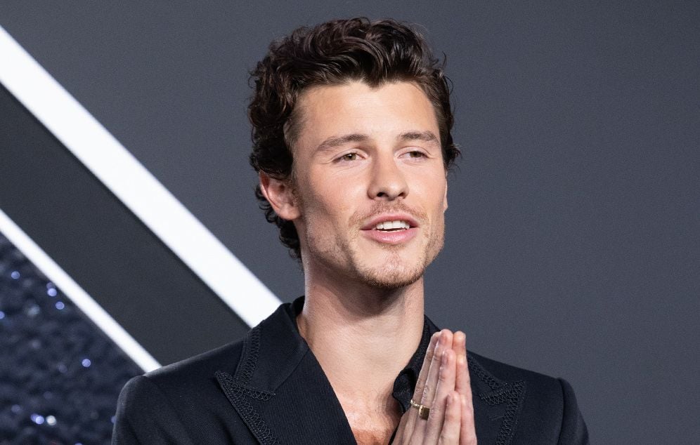 Shawn Mendes confirme sa relation avec Bruna Marquezine.