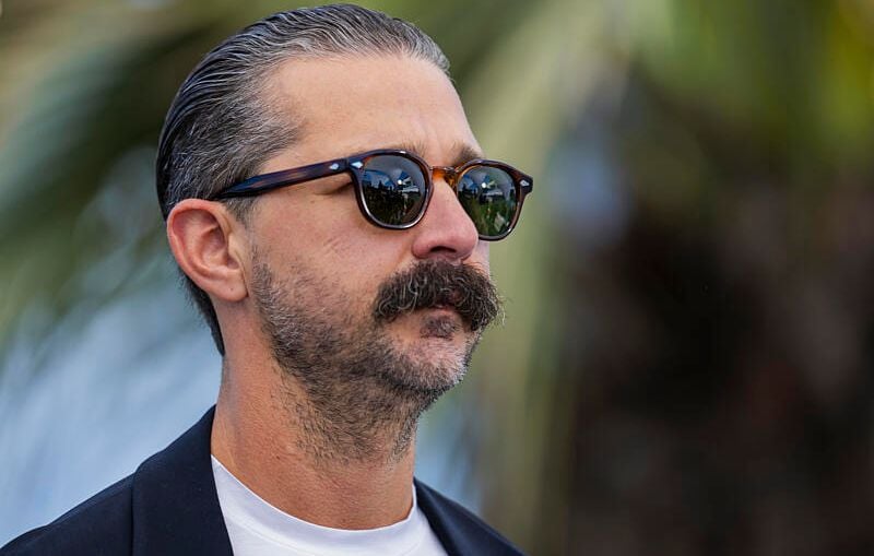 Shia LaBeouf admet consommer de l'alcool quotidiennement malgré sa libération sous caution.