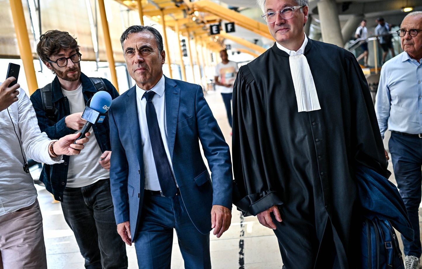 Simple amende pour le maire d’Arcachon après insultes envers son opposant