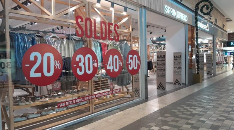 Soldes d'été : Démarrage morose à cause de la canicule et des vacances