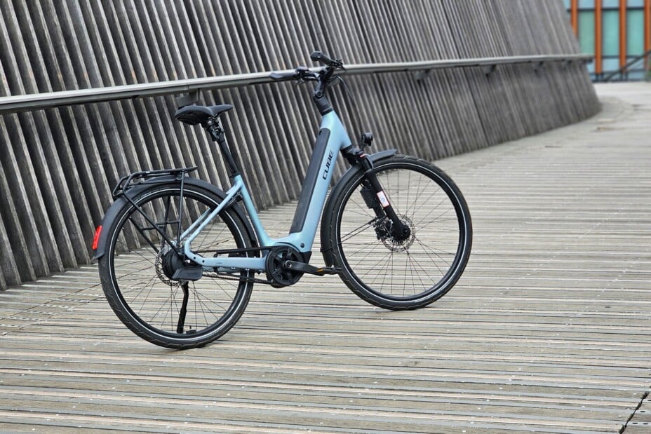 Test du Cube Supreme Hybrid Deluxe SLX 600 : vélo électrique urbain avec ABS et boîte automatique