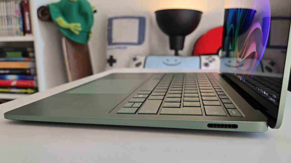 Test du Microsoft Surface Laptop 13,8 (2026) : élégant, performant mais cher