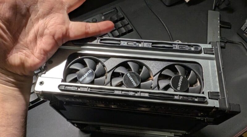 Test du Minisforum MS-03 : Panther Lake, triple 10 GbE et slot PCIe pour GPU