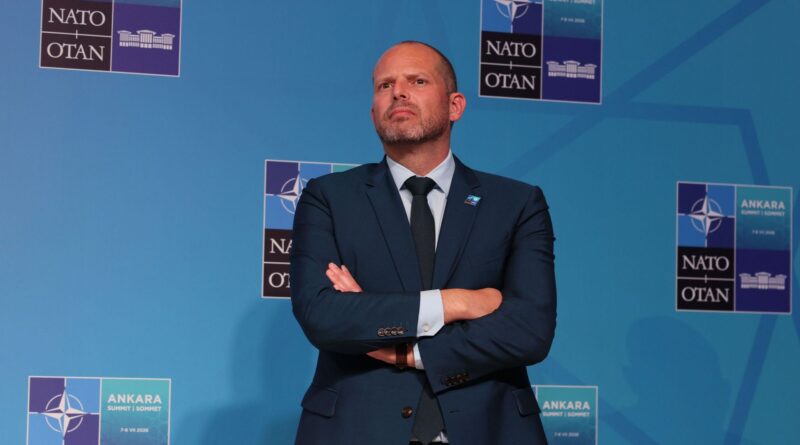 "Théo Francken déclare que le débat sur Euroclear est clos"