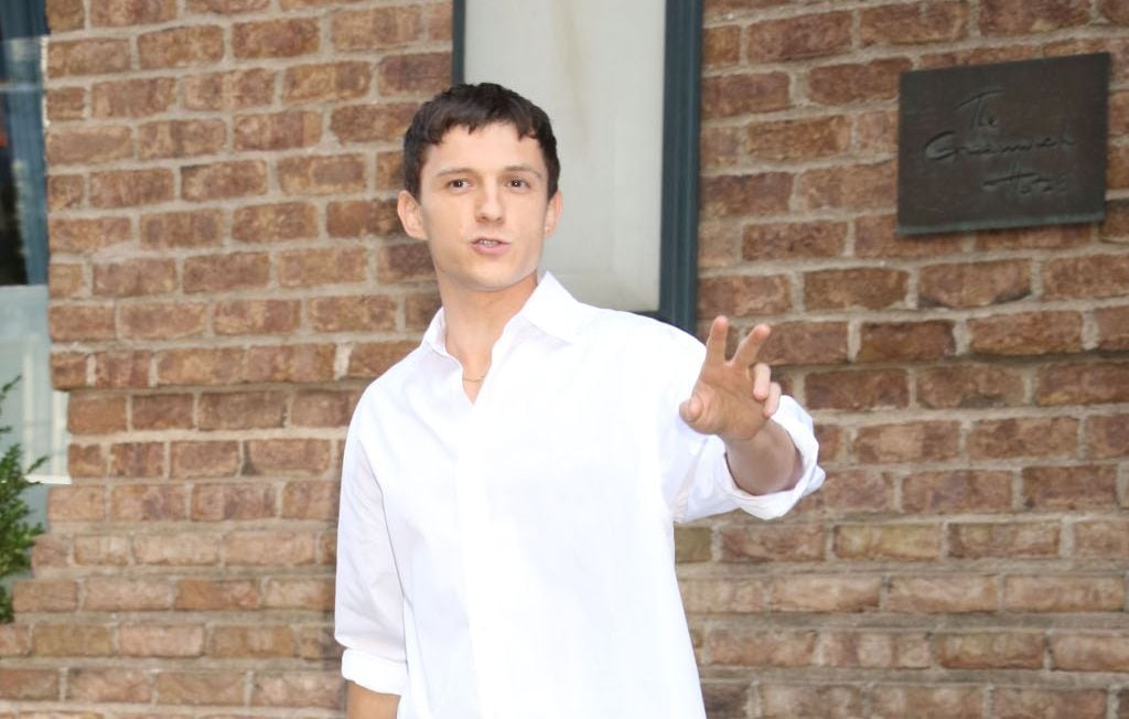 Tom Holland n'est pas prêt à rendre son costume de Spider-Man.