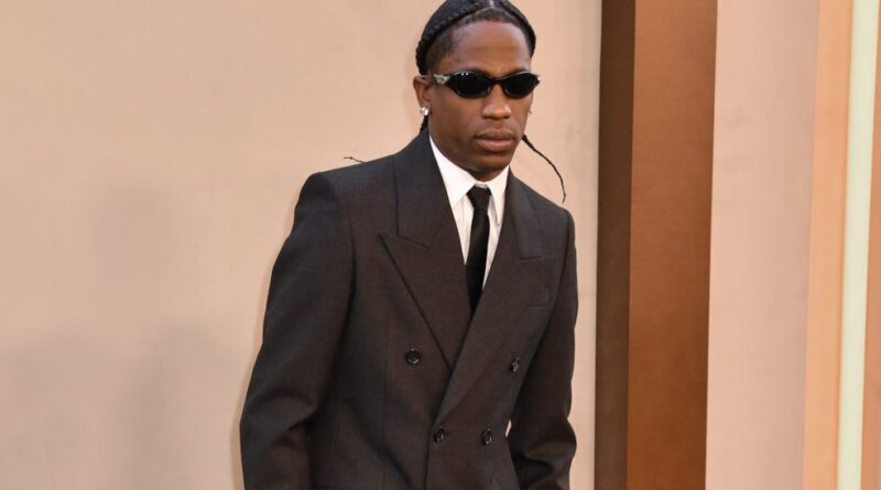 Travis Scott ne renonce pas à sa carrière derrière la caméra.