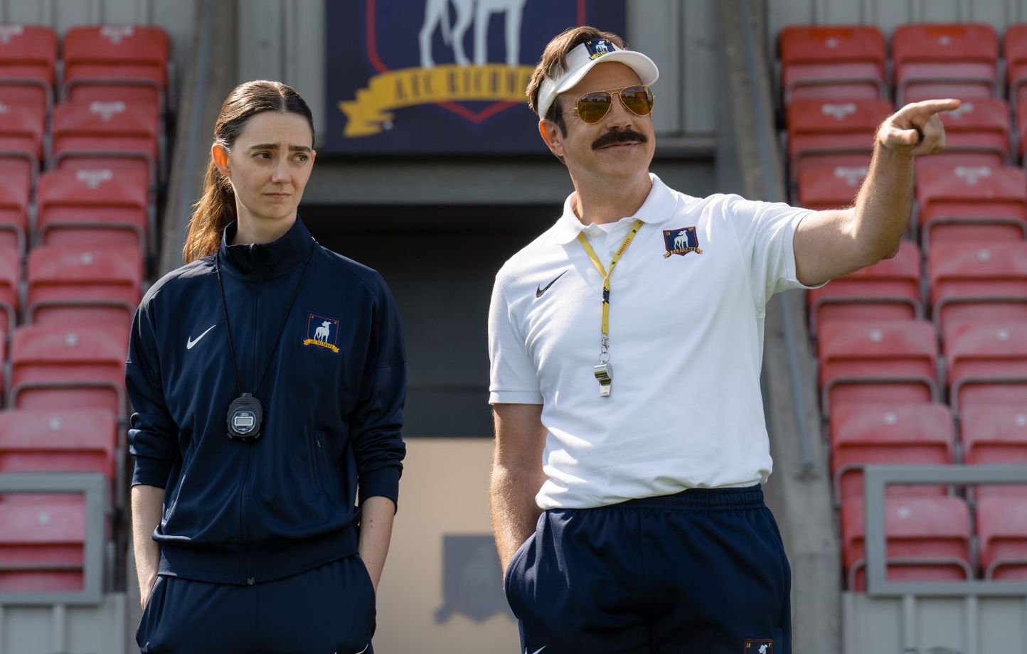 Un club lituanien propose à Jason Sudeikis de coacher l'équipe féminine.