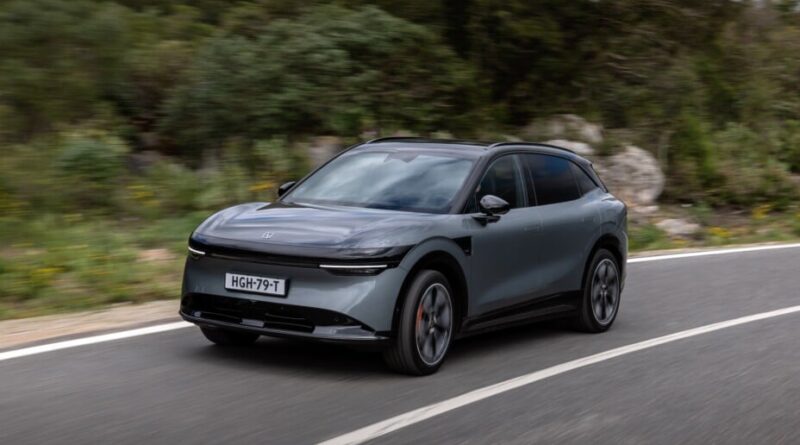 Un Zeekr 7X s'embrase hors charge : le constructeur blâme un garage non agréé.