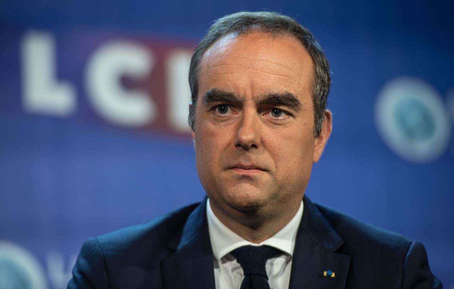 « Une motion de censure pour des propos de Sébastien Lecornu »