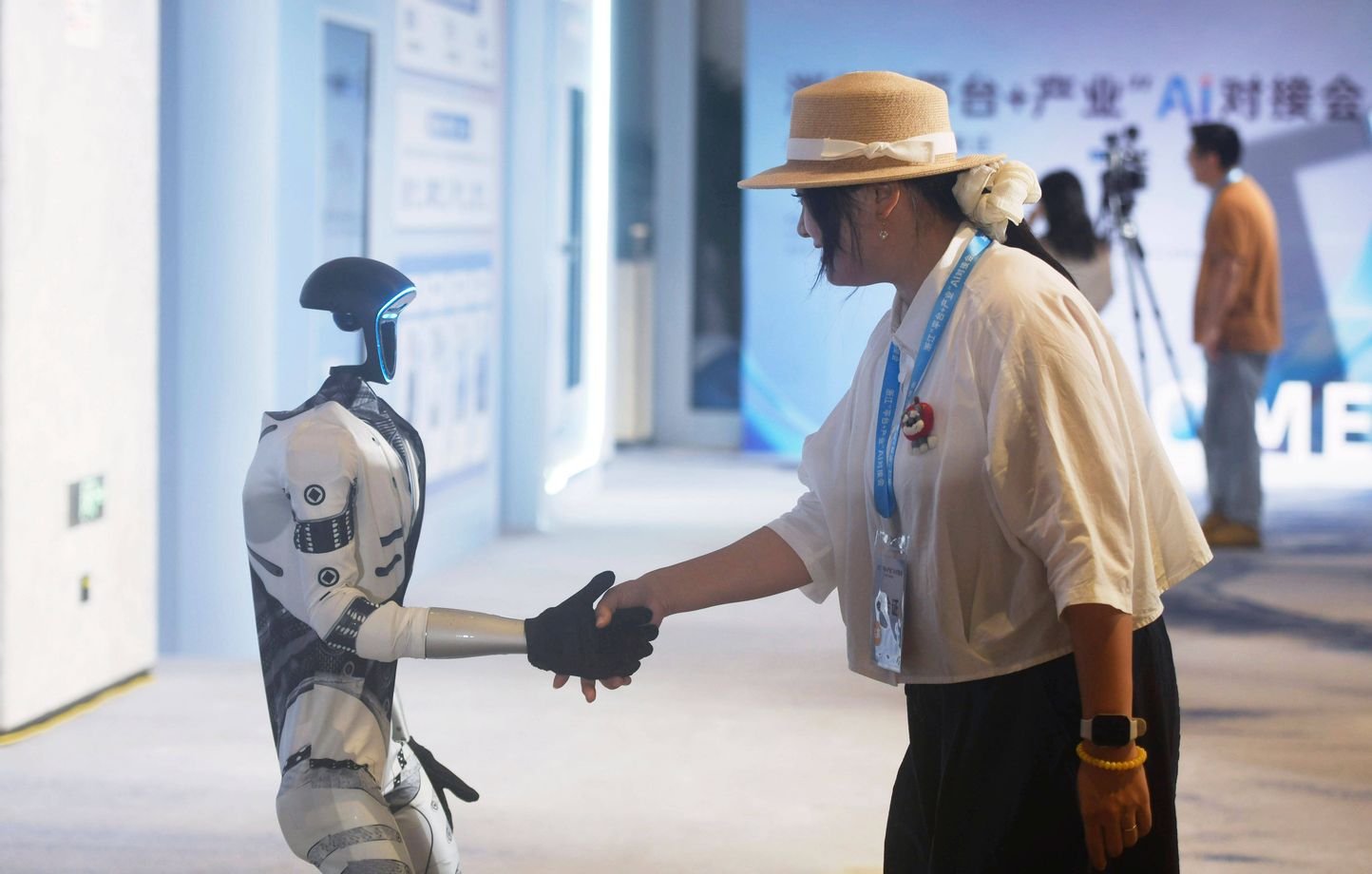 Unitree, le Chinois, dévoile un robot « Superman » et cartonne en Bourse