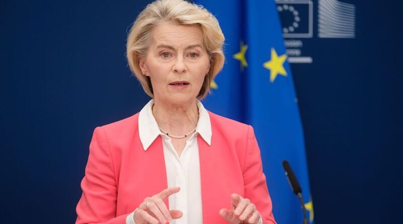 Ursula von der Leyen dénonce les "atrocités" en Ukraine, l'UE renforce son soutien.