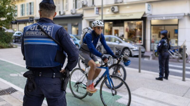 Vélo, trottinette, monoroue : le casque bientôt obligatoire pour tous.