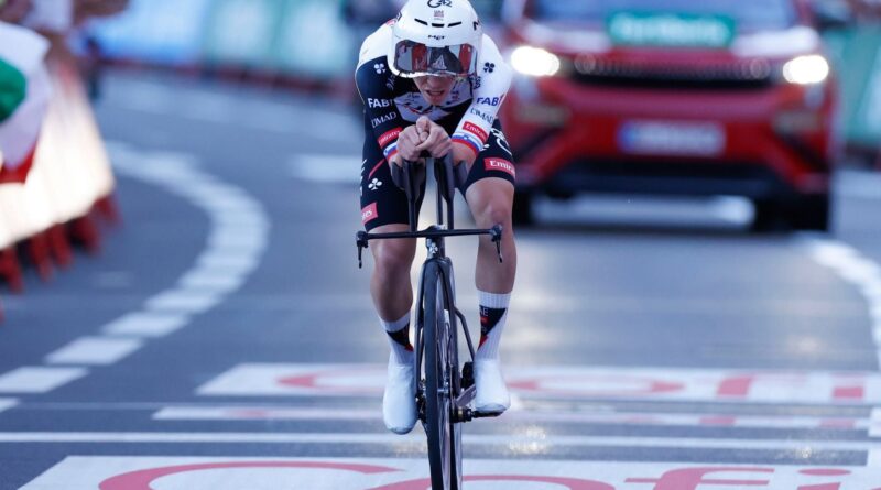 Vuelta 2026 : Tadej Pogacar s'impose au prologue pour neuf centièmes