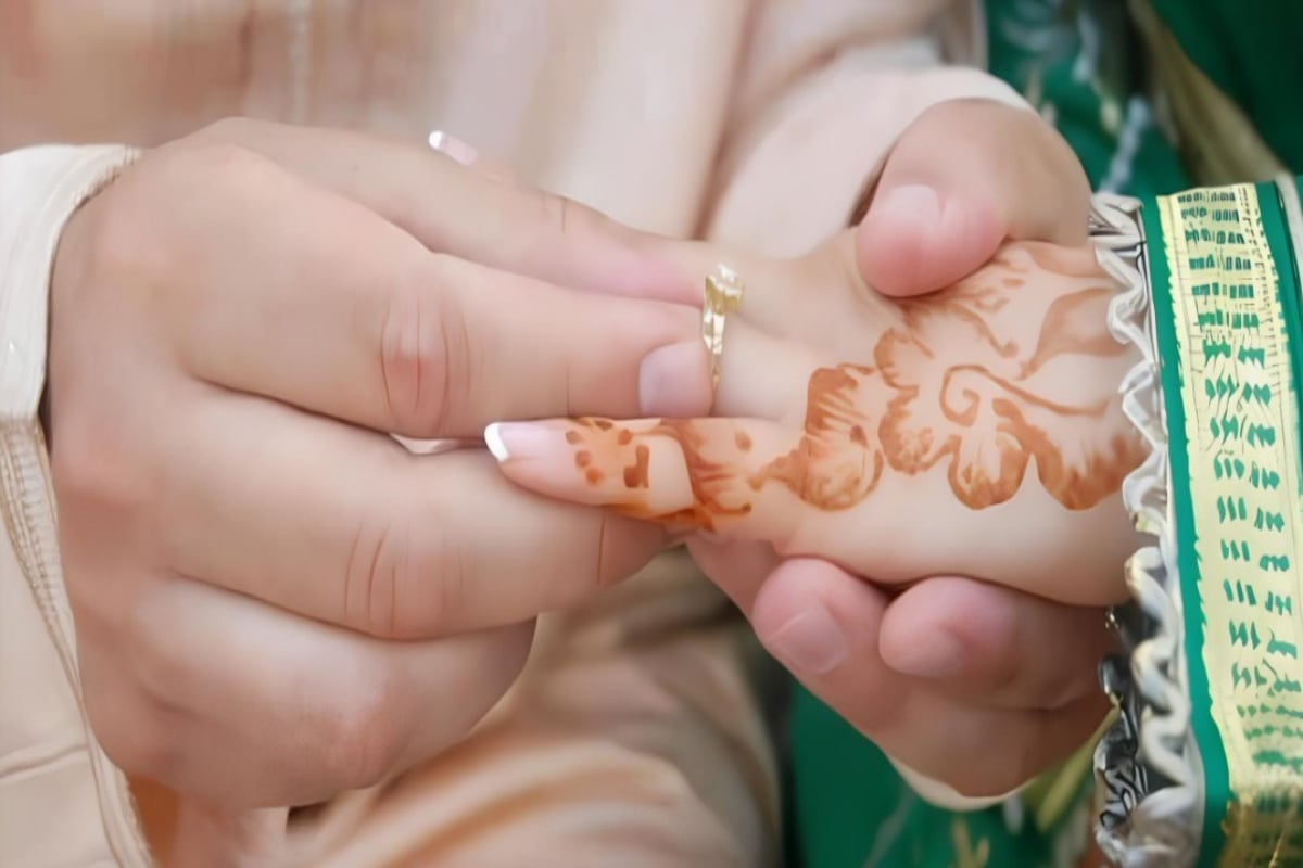 Acte de mariage de Moulay Driss Filali avec Ahlam Oumha, approuvé par le Roi