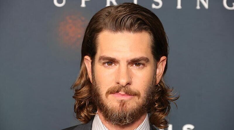 Andrew Garfield continue de militer pour un Spider-Man gay