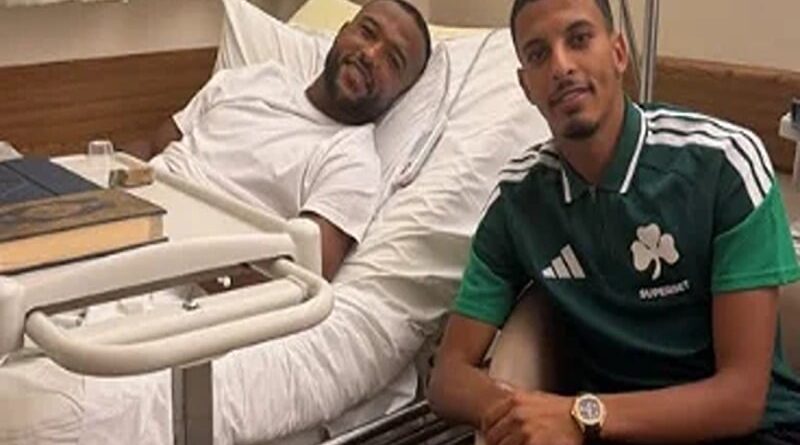 Ayoub El Kaabi, opéré avec succès, promet de « revenir plus fort » au Olympiacos