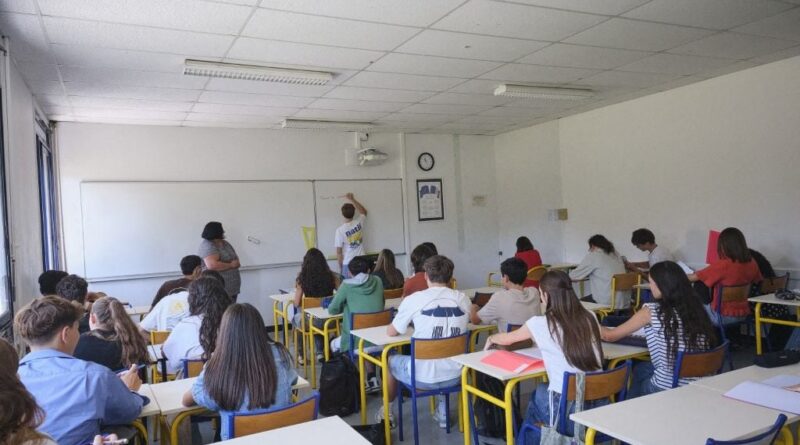 Baisse du niveau PISA : Parents moins présents, élèves favorisés utilisent l'IA.