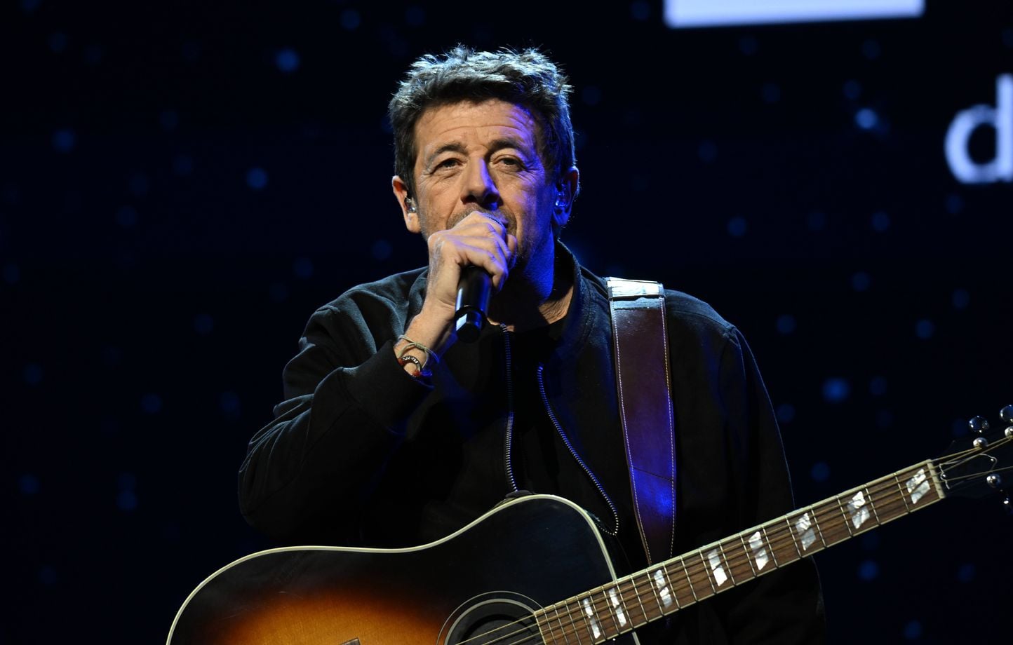 Bruel annule sa tournée, tapisserie de Bayeux à Londres, enlisement au Moyen-Orient en 2 minutes.