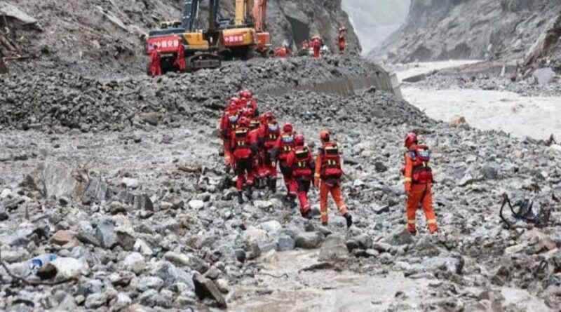 Crues dans l'Himalaya : 1.384 morts et plus de 5.500 disparus