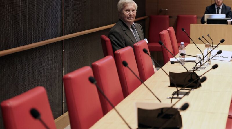 « Égoutiers venimeux » : Vincent Bolloré « découvre » une enquête sur son projet ultraconservateur