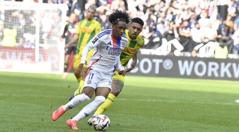 EN DIRECT Mercato : Crystal Palace vise Fofana de Sunderland, Mbaye à Villa... Suivez la dernière journée avec nous
