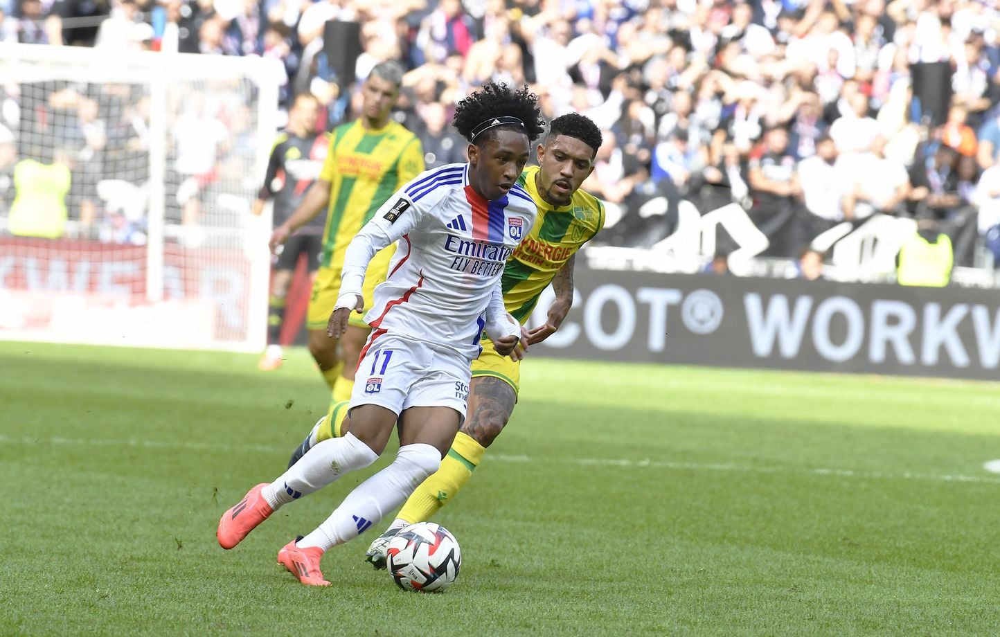 EN DIRECT Mercato : Crystal Palace vise Fofana de Sunderland, Mbaye à Villa... Suivez la dernière journée avec nous