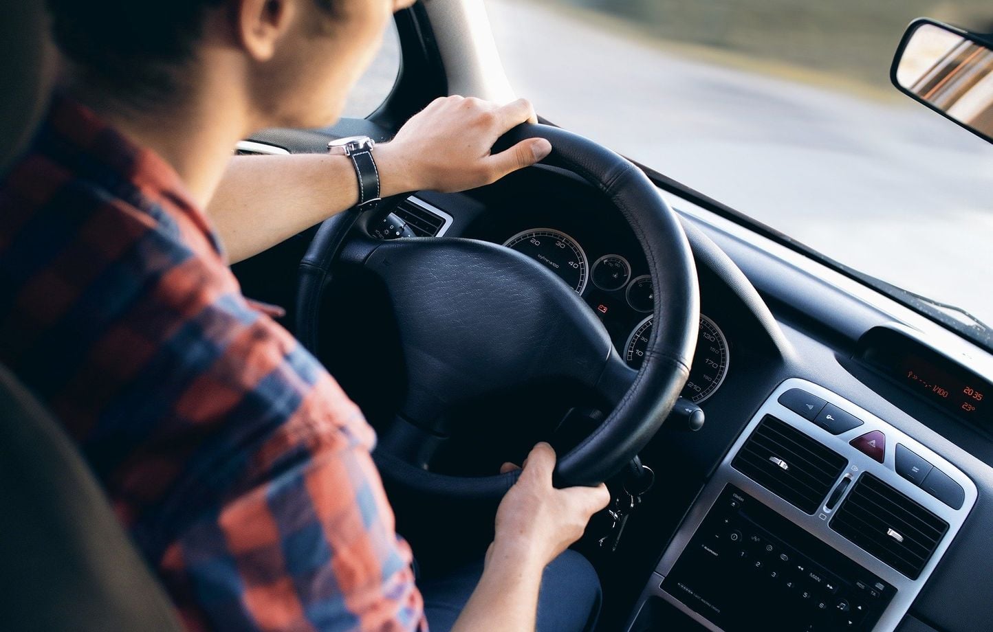 Espagne : Un père oublie son fils de 10 ans sur une aire d’autoroute, roule 140 km sans s’en rendre compte