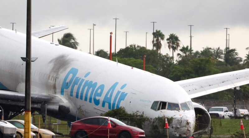 Etats-Unis : Récupération des deux boîtes noires après le crash de l’avion-cargo Amazon