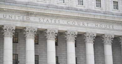 États-Unis : une Américaine inculpée pour avoir laissé mourir de faim son fils handicapé et touché ses allocations