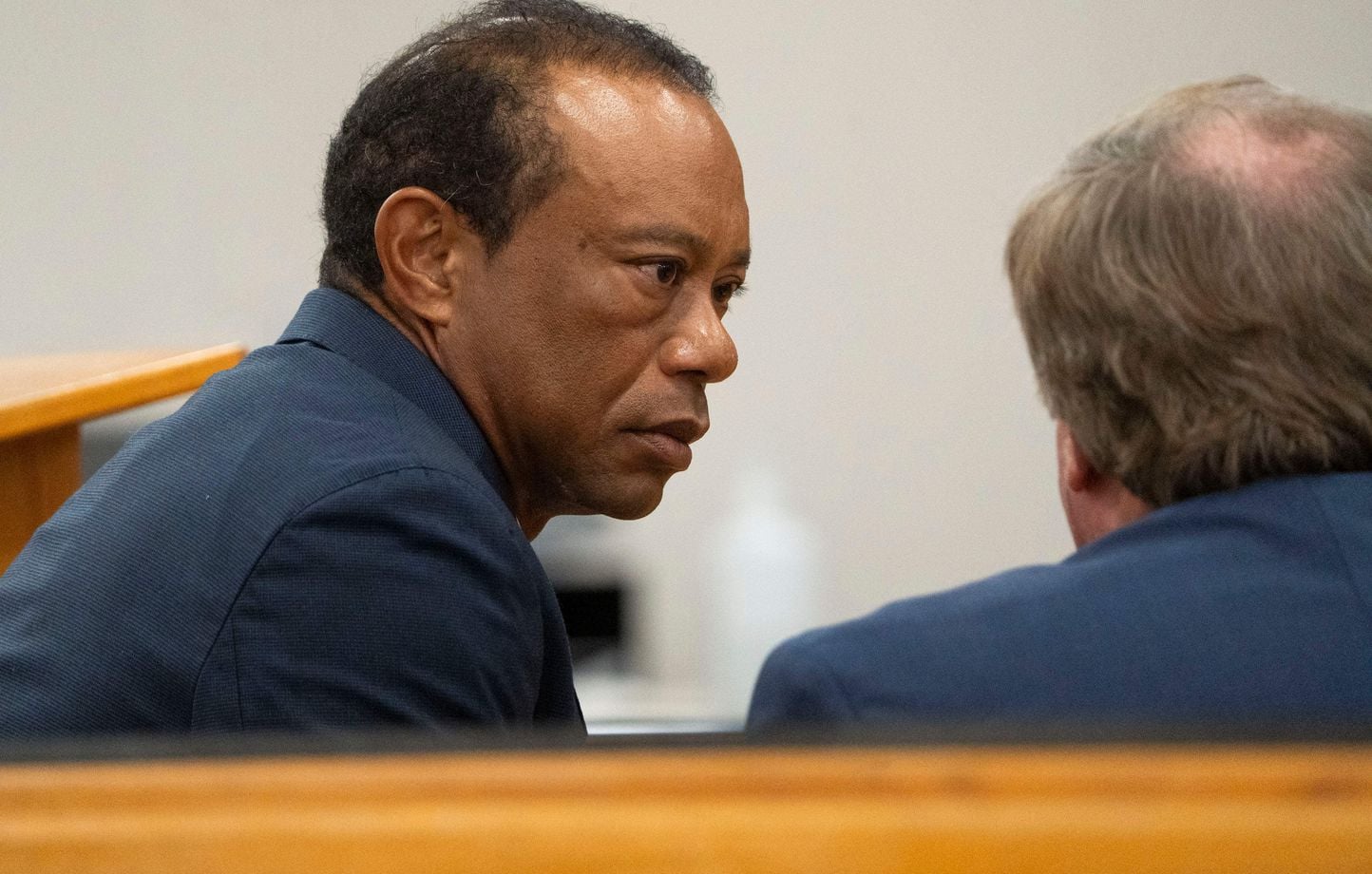Floride : Tiger Woods plaide coupable de son accident de voiture en mars.