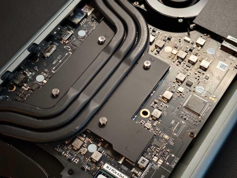GMKtec EVO-X3 : 140 W de TDP, le Strix Halo s'épanouit enfin