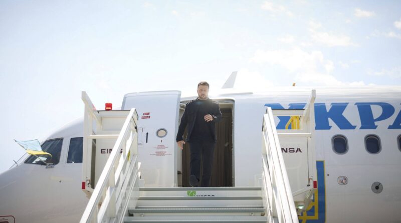 Guerre en Ukraine : Le drone frôle l'avion de Zelensky après son décollage en Moldavie
