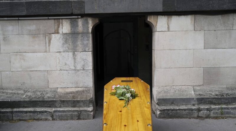 Italie : Incinération par erreur d'un corps la veille des funérailles après inversion à la morgue
