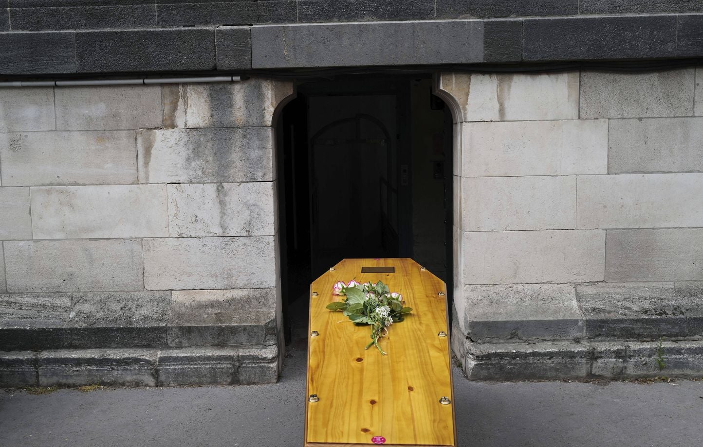 Italie : Incinération par erreur d'un corps la veille des funérailles après inversion à la morgue